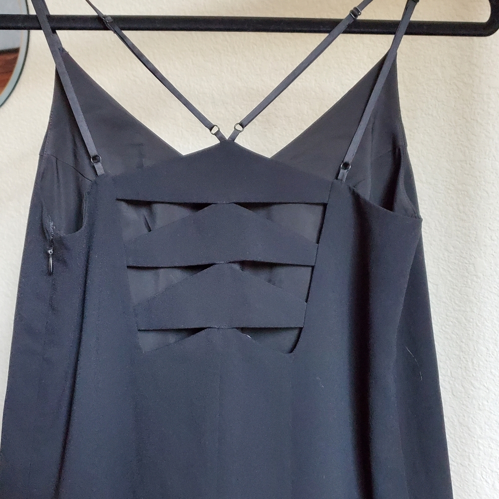 The little black dress! - Picture 2 of 12